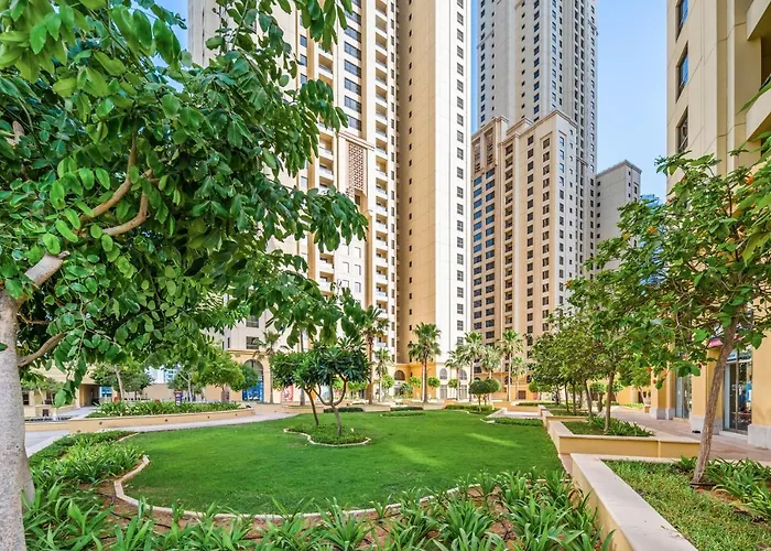Lovely 2-Bed Condo In Jbr - 5 Mins From Beach - Palm View!
