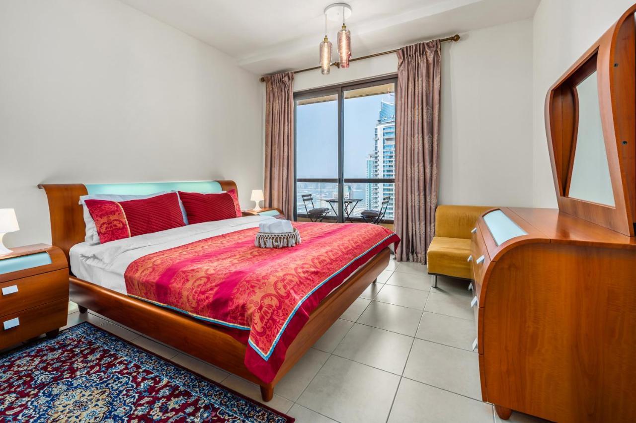 Lovely 2-bed In Jbr - 5 Mins From - Palm View! شقة دبي